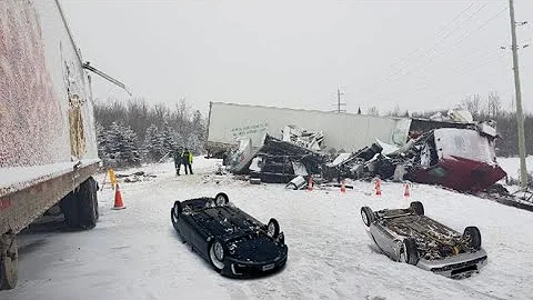 Chaos in Canada Today! Super Snow Storm Causing Many Major Accident in Ontario